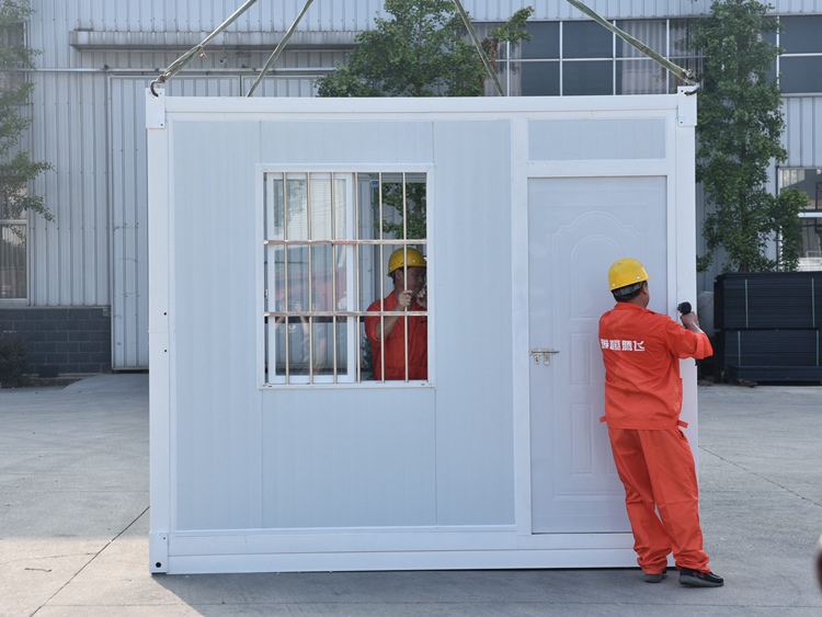 �۵���װ�䷿