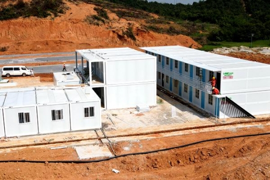 �н�����-��һ����ɽ�����������ҶƬ����԰��������Ŀ�۵���װ�䰸��